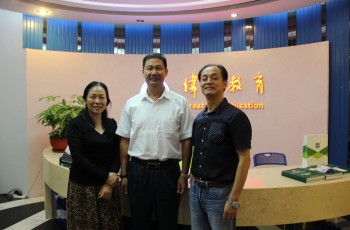 省連鎖經(jīng)營(yíng)協(xié)會(huì)會(huì)長(zhǎng)、省體育舞蹈運(yùn)動(dòng)協(xié)會(huì)副主席蒞臨偉才