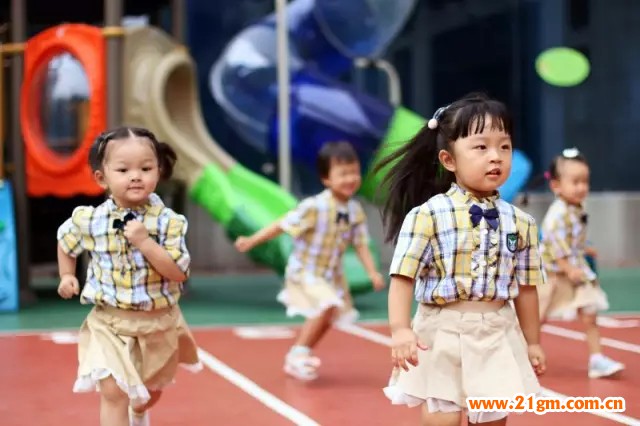 河南洛陽(yáng)正大國(guó)際香港偉才幼兒園上演了一場(chǎng)萌版奧運(yùn)會(huì)