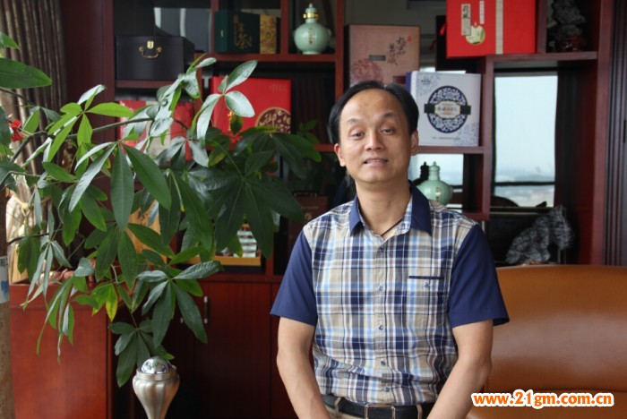 在粵徽商羅駭浪：“徽商精神”懂創(chuàng)新，偉才教育在前行