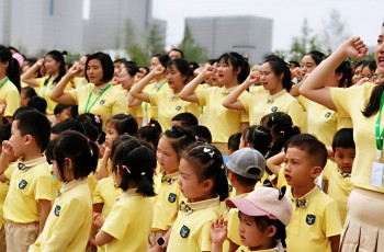 童在藍天下，讓愛育見未來——偉才教育師德師風(fēng)建設(shè)全國大型公益活動成都站率先發(fā)聲！