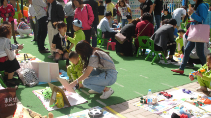 甘肅酒泉東方明都偉才幼兒園環(huán)保跳蚤市場(chǎng)活動(dòng)