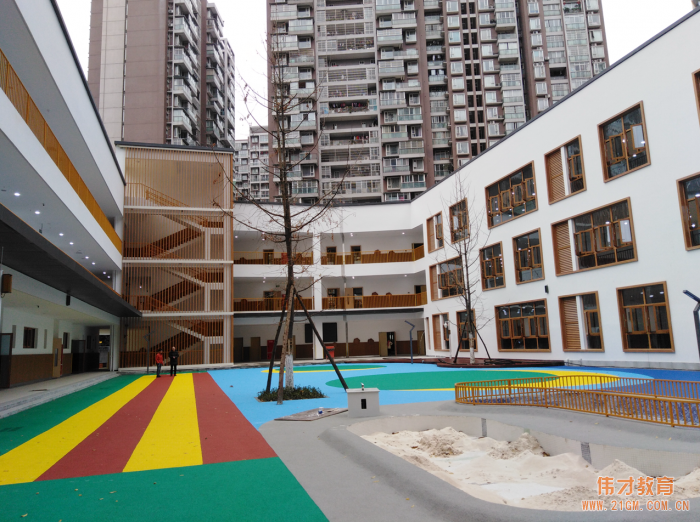 偉才幼兒園再次走進(jìn)四川成都，打造幼兒健康成長的教育樂園！