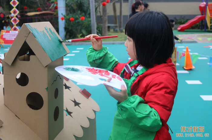 廣西東興天鵝湖偉才幼兒園：迎新春，逛廟會