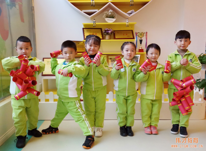 湖北仙桃和合偉才幼兒園：“迎新年，我又長大了一歲”成長見證會