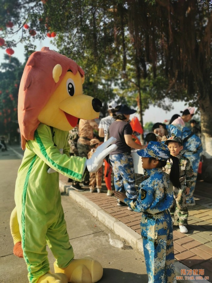 颯爽英姿，小小特種兵丨廣西貴港凱旋國際偉才幼兒園國慶親子軍事演習活動