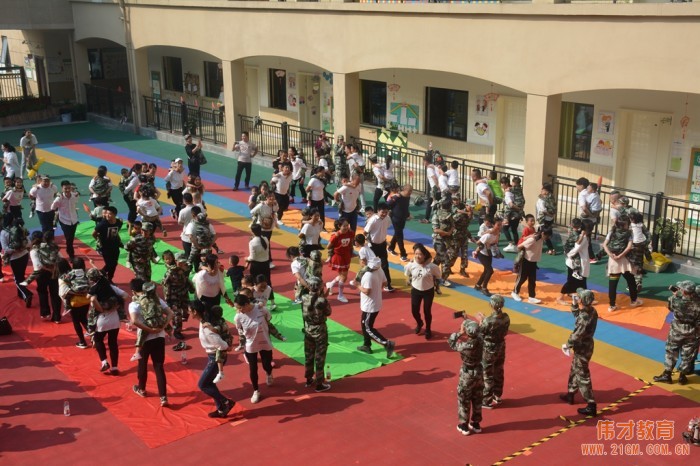 潼南偉才幼兒園慶祝建國(guó)70周年 “我是小小兵”親子運(yùn)動(dòng)會(huì)