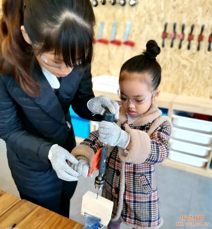廣西南寧賓陽(yáng)偉才幼兒園:木工坊初體驗(yàn)