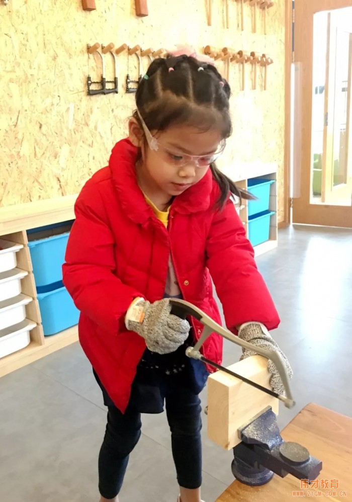 廣西南寧賓陽(yáng)偉才幼兒園:木工坊初體驗(yàn)