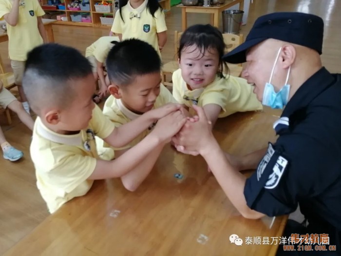 浙江溫州泰順萬洋偉才幼兒園:八一建軍節(jié)系列活動