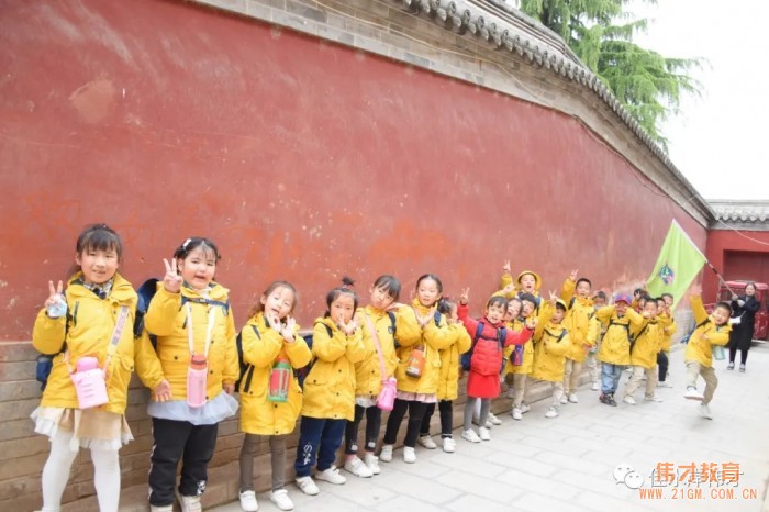 測量古巷，甘肅天水佳水岸偉才幼兒園社會實踐活動