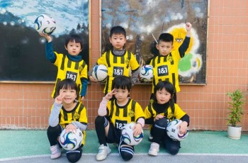 “童”看世界杯，展望足球夢！——廣東汕頭佰悅春天偉才幼兒園